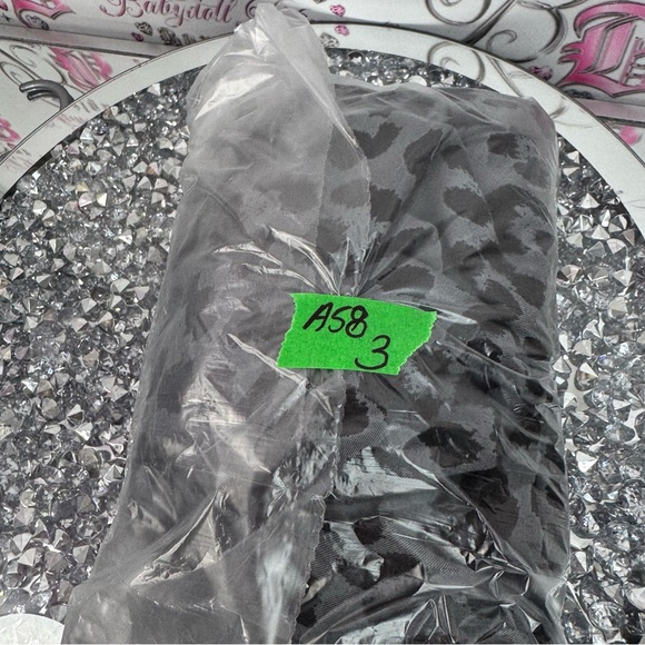 Amorosa long sleeve sparkly trim thread silver Gray Leopard Print Sweatshirt - Picture 13 of 13